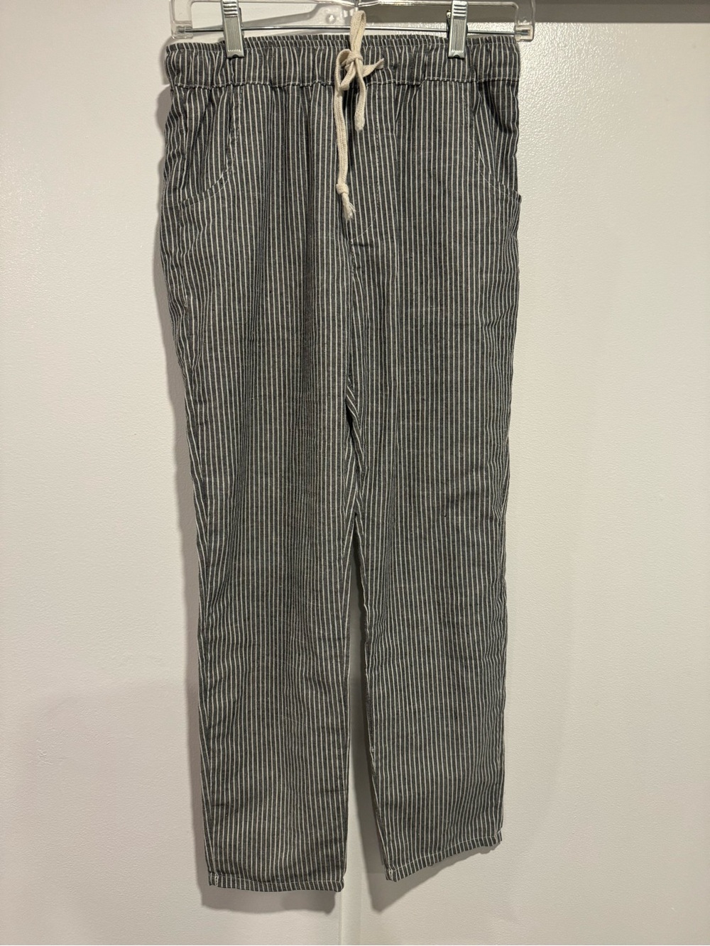 Women’s Drawstring Stripe Casual Pants - Gray size small